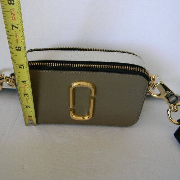 MARC JACOBS SNAPSHOT COLORBLOCK NEUTRAL COLORS SAFFIANO LEATHER CROSSBODY BAG - Picture 3 of 11